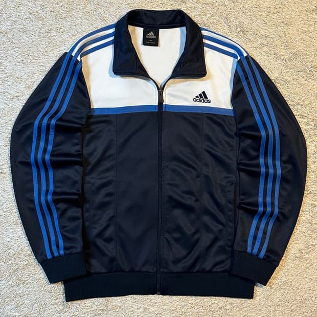 아디다스 삼각로고 돌고래 트랙탑 져지