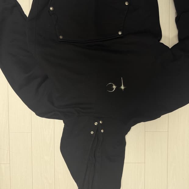 떠그클럽 후드티