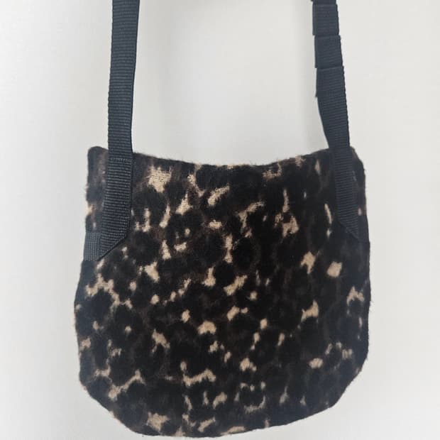 엔지니어드가먼츠 숄더 파우치 백