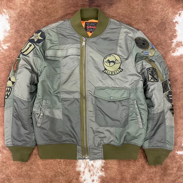 Schott NYC 밀리터리 패치워크 MA-1 패딩 플라이트 자켓