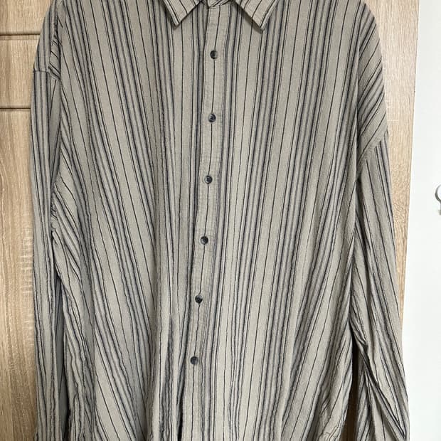 [L] Beach Brains 빅 셔츠 타우페 스트라이프 리넨