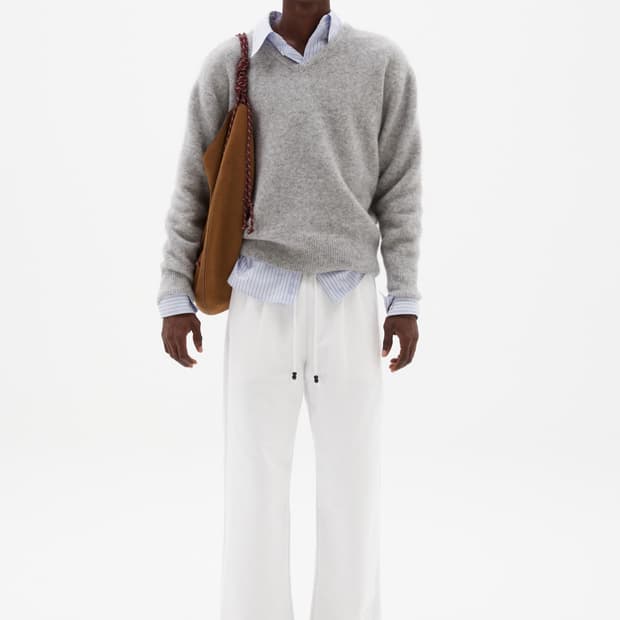 타일레 모헤어 니트 클라우드 그레이 2 사이즈 판매합니다.