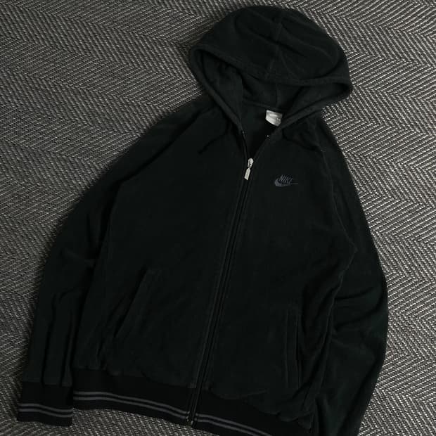 나이키 퓨추라 로고 벨벳 후드 트랙탑 져지 y 3087