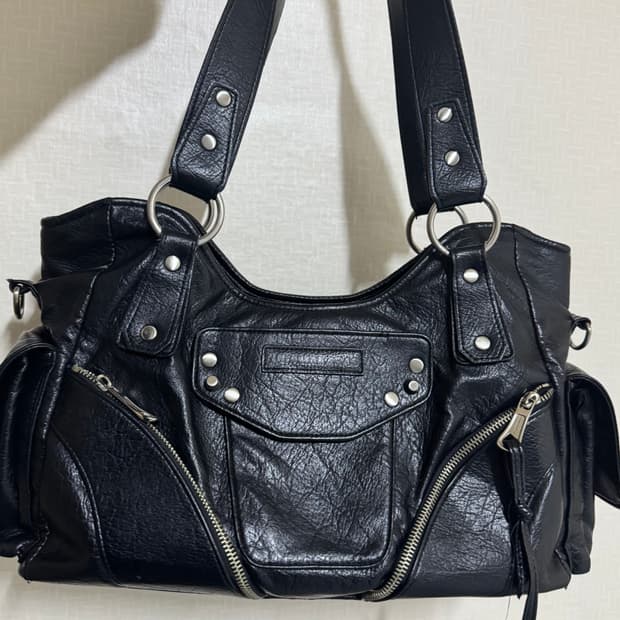 이우가마카라스 레더 숄더백