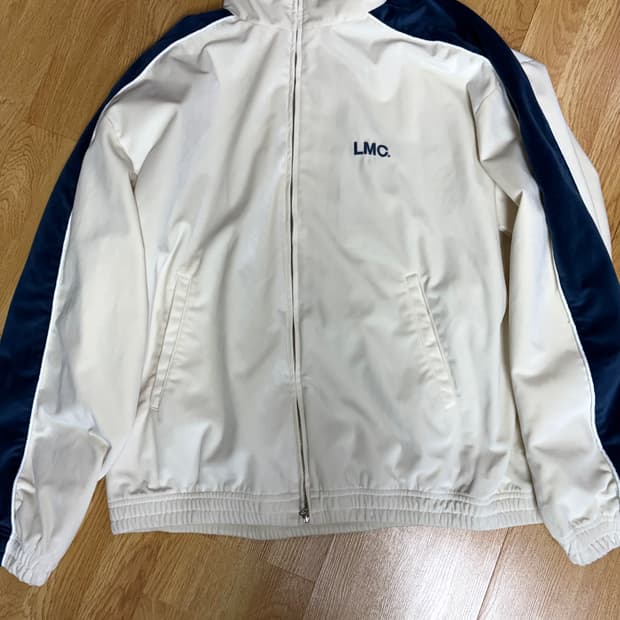 LMC 트랙 자켓 아이보리