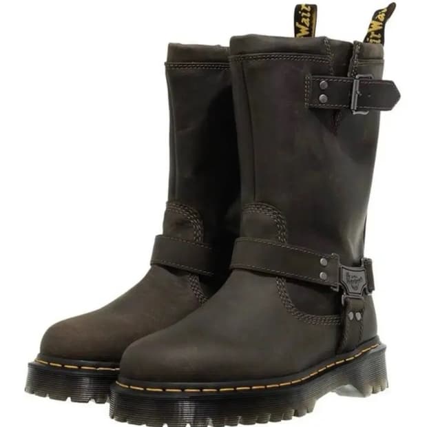 닥터마틴 애니스톤 차콜그레이 구해요