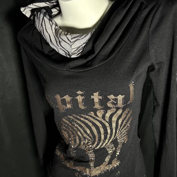 지브라 하이넥 후드 탑