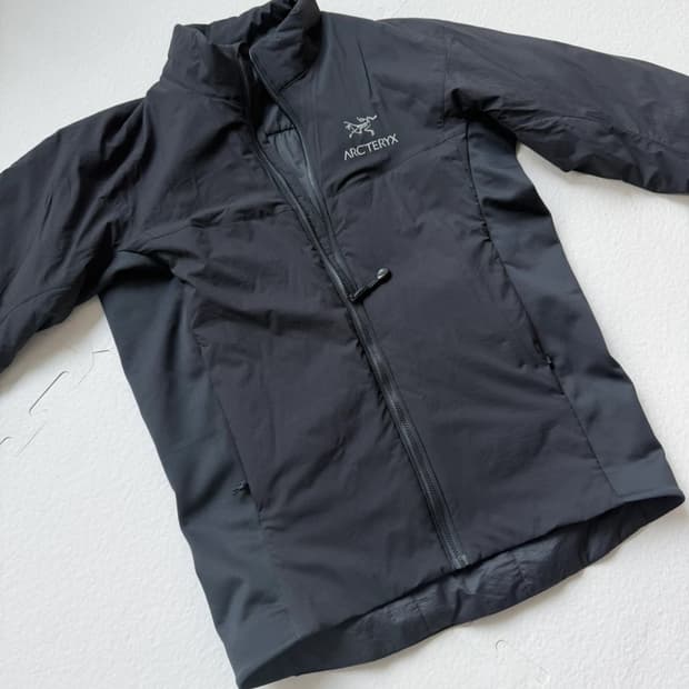 아크테릭스 바람막이 아톰 절연자켓 블랙 S