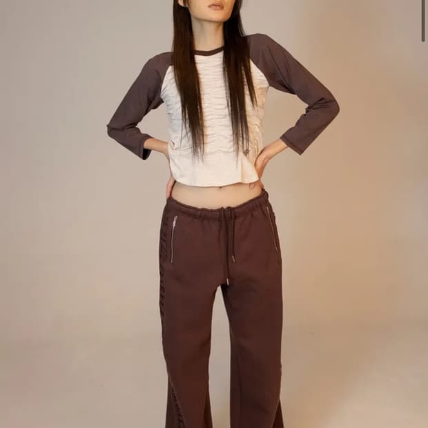 김미더영 셔링 티셔츠