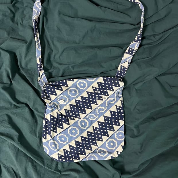 엔지니어드가먼츠 크로스백