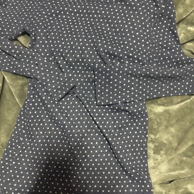 빈티지 보라 도트 롱슬리브 니트 모리걸