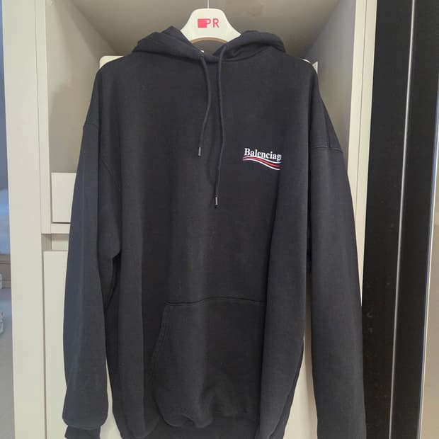 발렌시아가 웨이브 로고 후드티 블랙