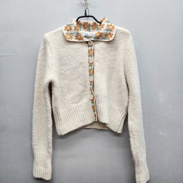 자라 플라워 카라 크롭 가디건 S(M)