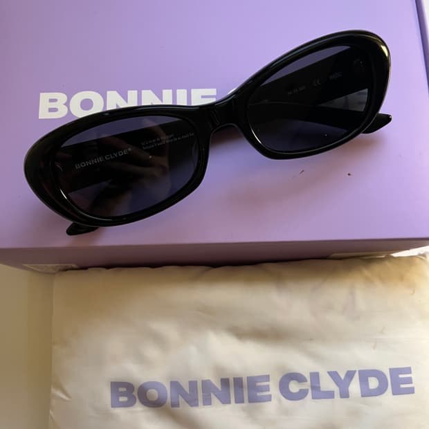 보니 클라이드 블랙 매직 선글라스