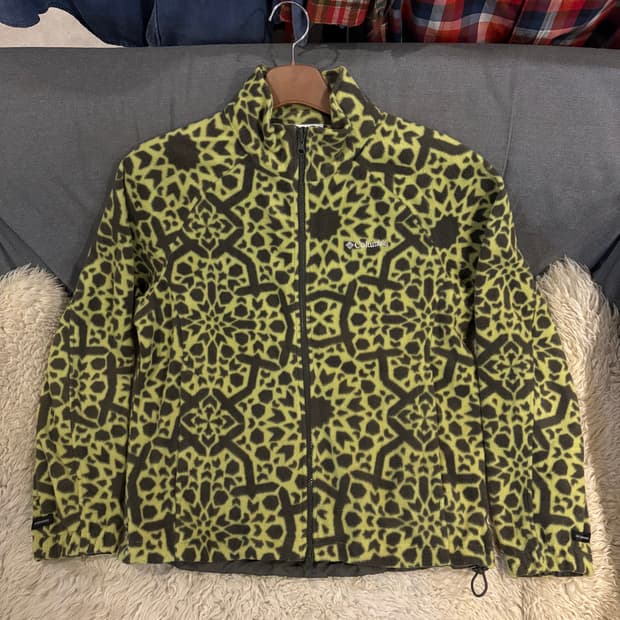 콜롬비아 패턴 후리스