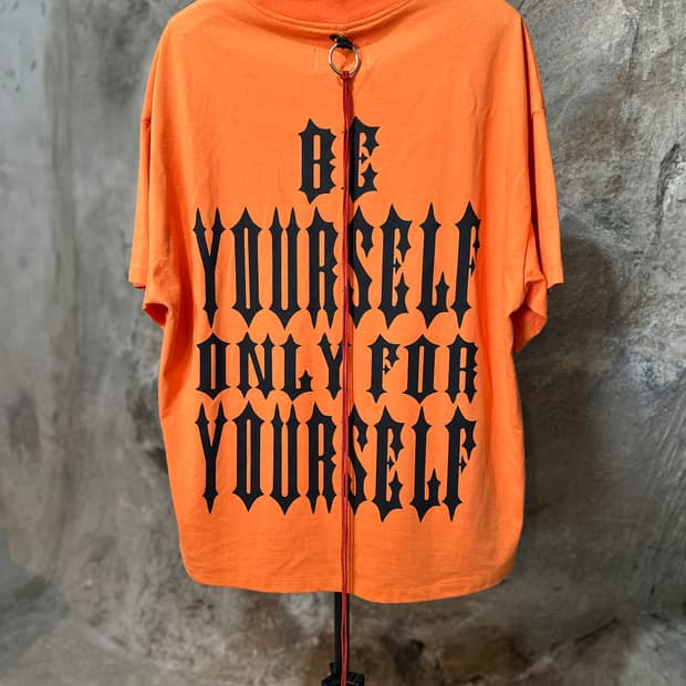 마인드씨커 반팔 신품 컨디션