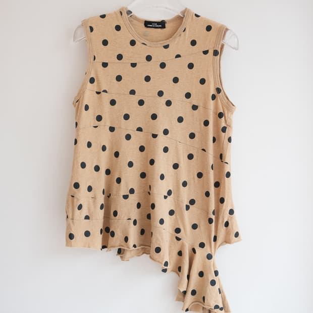 Dot cut-sew sleeveless