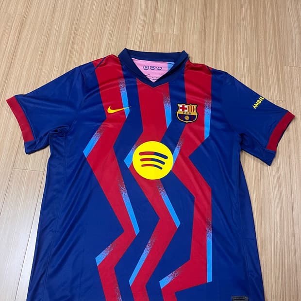 25/26 바르셀로나 4th 레반도프스키 정품