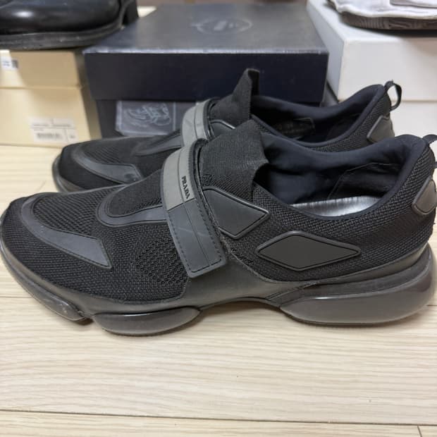 프라다 클라우드버스트 10.5UK