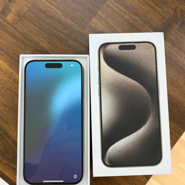 아이폰 15pro 네츄럴티타늄 128gb S급