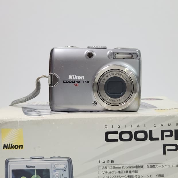 니콘 쿨픽스 p4 한글지원 디카 카메라 빈티지