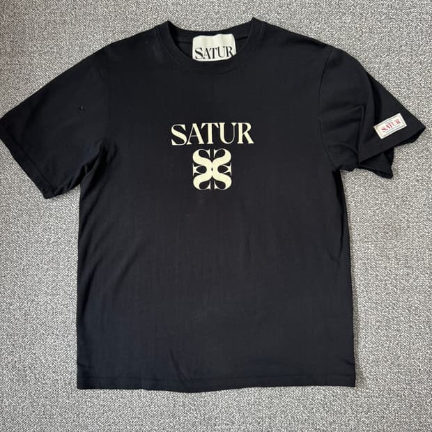 세터 클래식 로고 반팔 티셔츠 