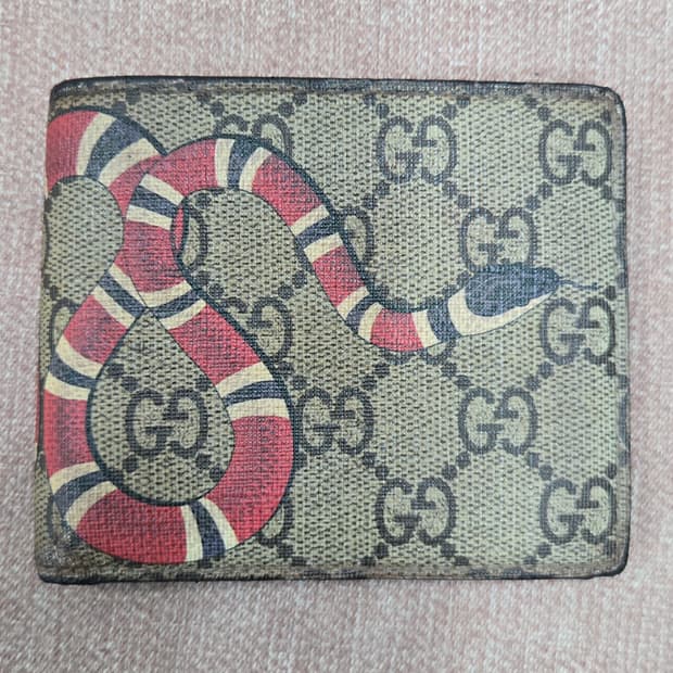 구찌 킹스네이크 프린트 GG 슈프림 반지갑