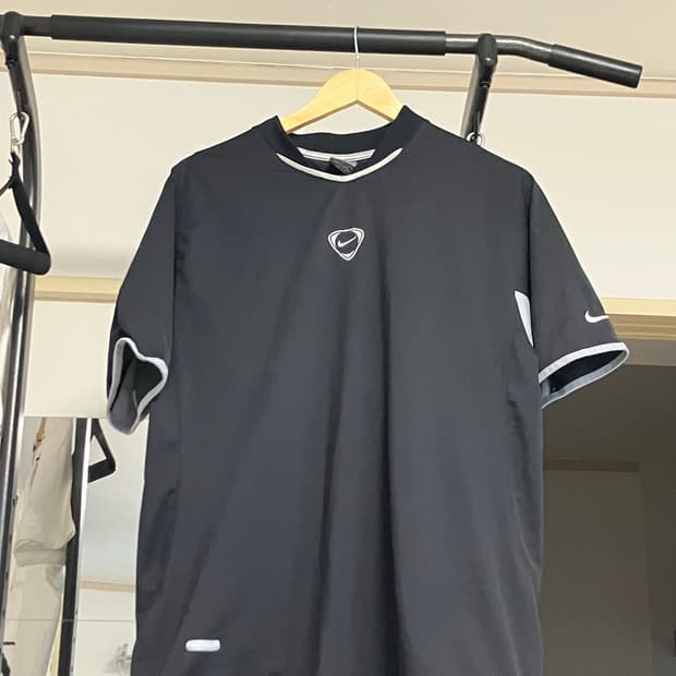 나이키 acg 드라이핏 웜업 반팔 M