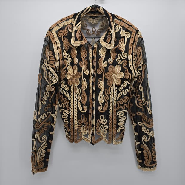 시스루 자수 패턴 블랙 메쉬 브라우스