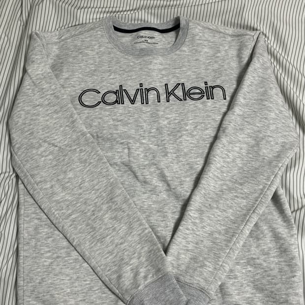 캘빈클라인 맨투맨