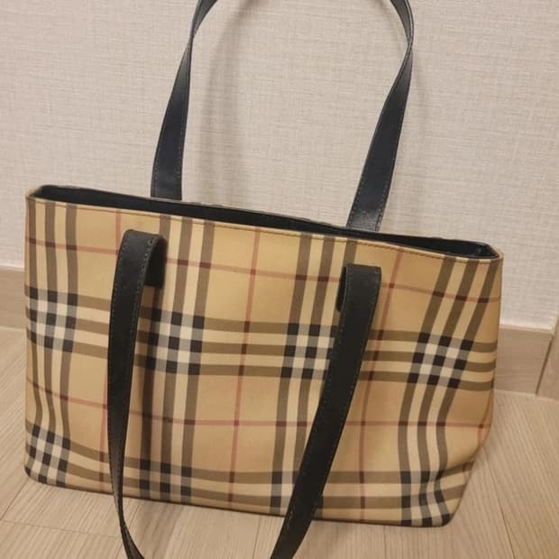 버버리 토트백
