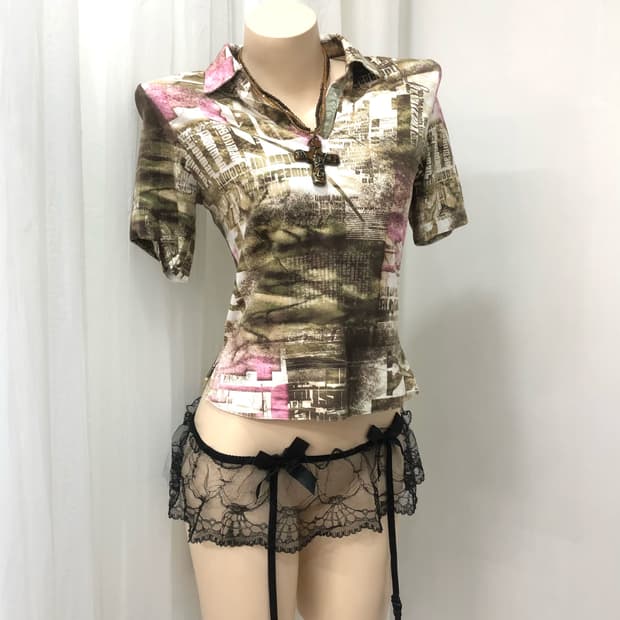 grunge printed collar half sleeve t