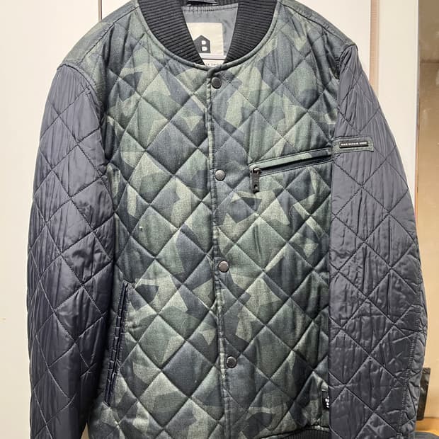 bike repair shop 바람막이 자켓