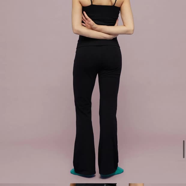 무브웜 Flare fold pants