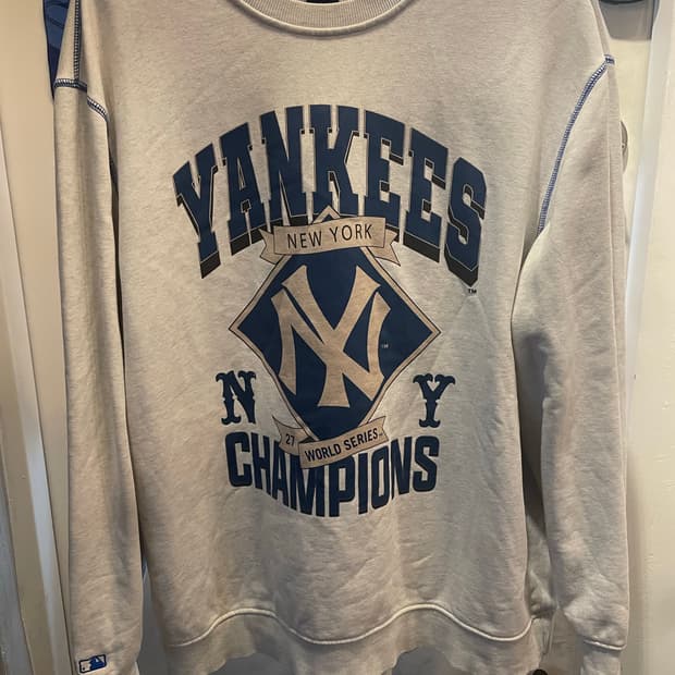 뉴에라 110 맨투맨 