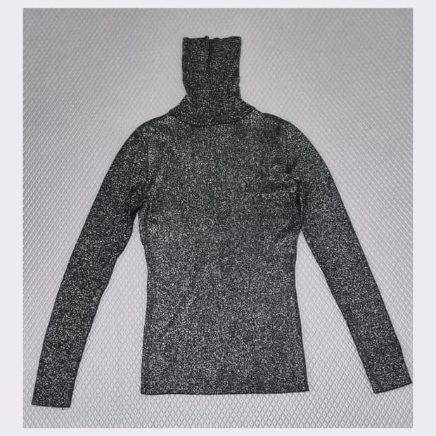 글리터 터틀넥 티셔츠
