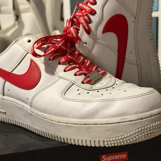 나이키x슈프림 에어포스 1 로우 화이트 스피드 레드-상하이 스토어 한정