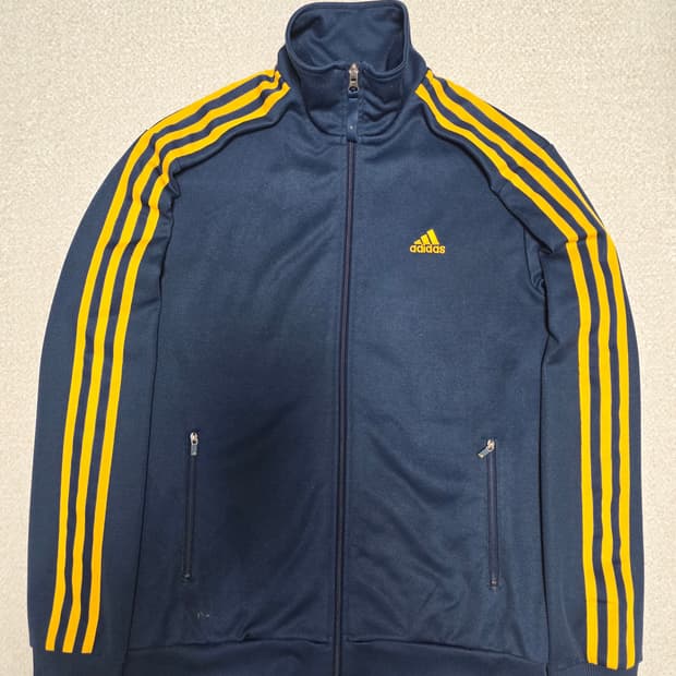 아디다스 에센셜 엘로우라인 네이비트랙탑