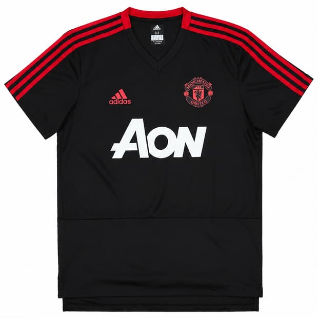 2018-19 맨체스터 유나이티드 트레이닝 상의 M