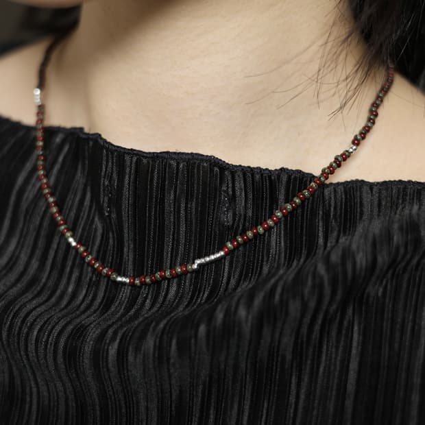Red & Black.002 핸드메이드 목걸이