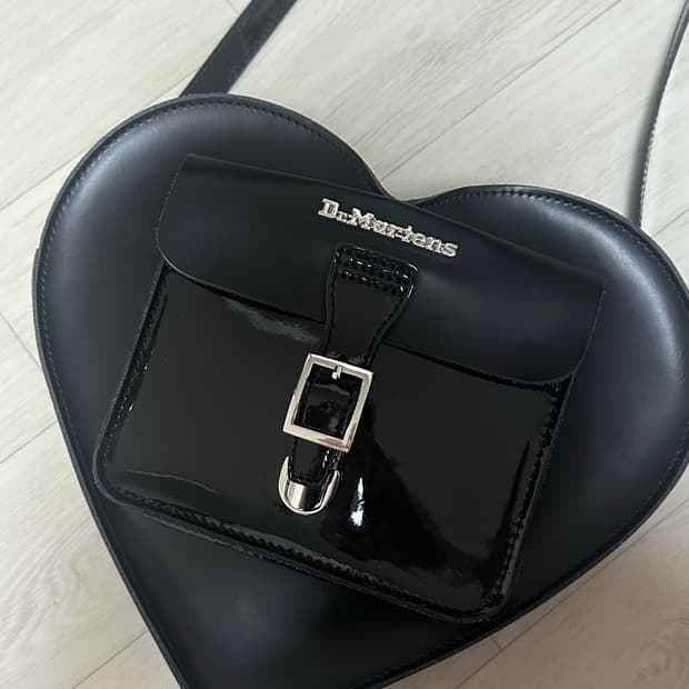 닥터마틴 하트백 