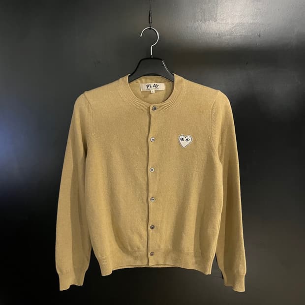 꼼데가르송 베이지 가디건