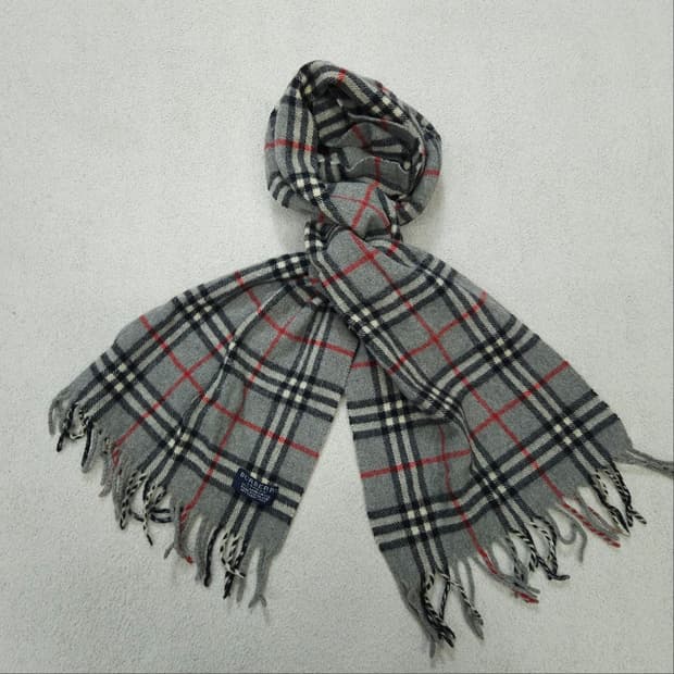 정품 버버리 램스울 머플러