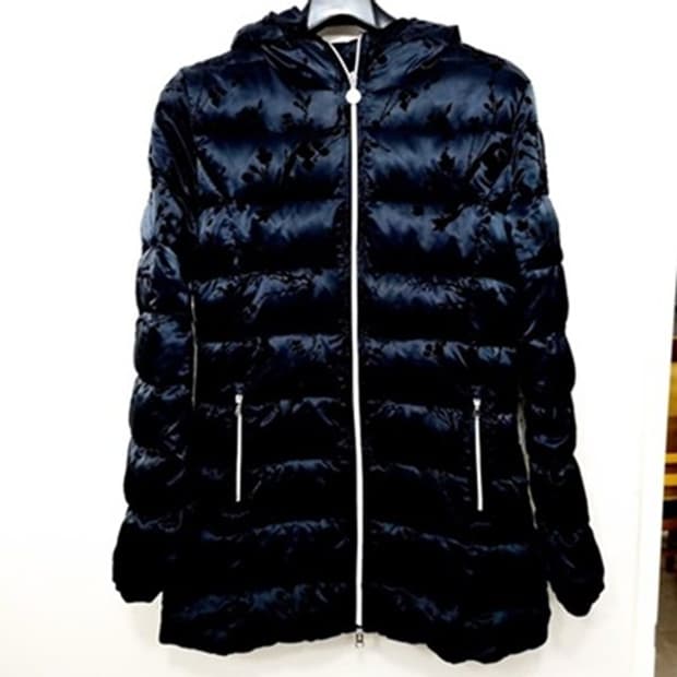 엠포리오알마니 정품 오리털패딩 점퍼