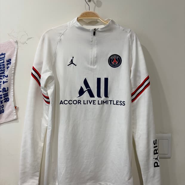 457. 조던 파리생제르망 롱슬리브