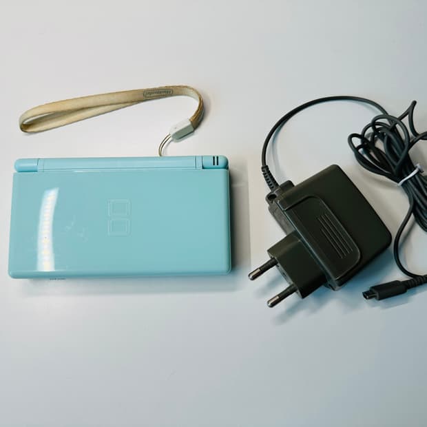 닌텐도 DS Lite DSL 아이스블루 한글 정발판 판매 (3DS)