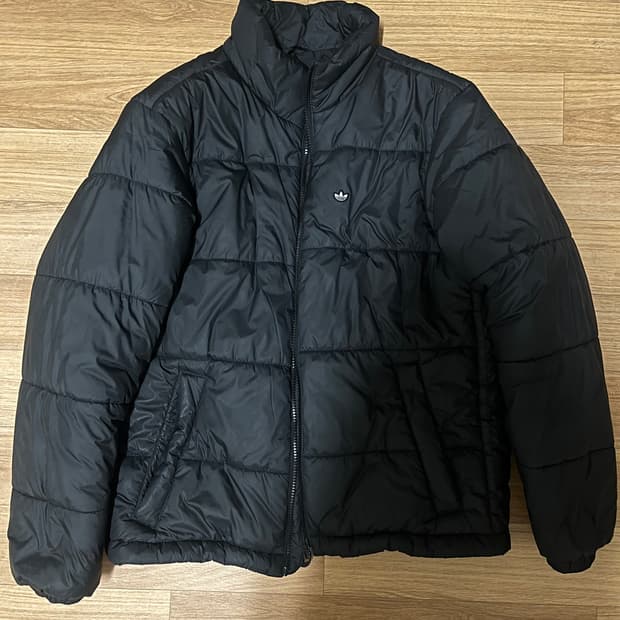 아디다스 패디드 스탠드 푸퍼 경량패딩