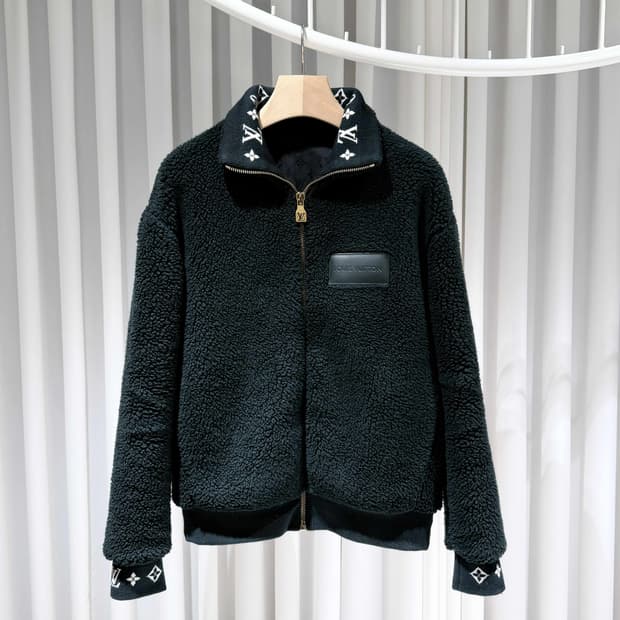 S / 루이비통 모노그램 레더패치 신상 그린 후리스 /26년 구매