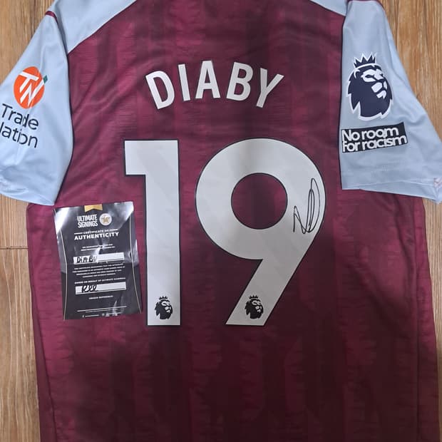 23/24 아스톤 빌라 무사 디아비 사인 유니폼 + 인증