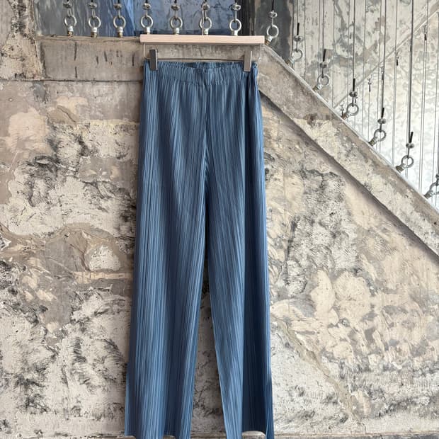 PLEATS PLEASE ISSEY MIYAKE Steel Blue